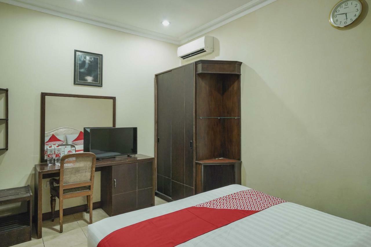 OYO 804 Ndalem Maharani Guest House Yogyakarta Bagian luar foto